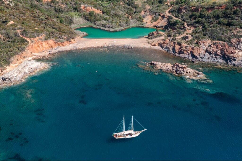 Spiaggia e Lago di Terranera, Porto Azzurro